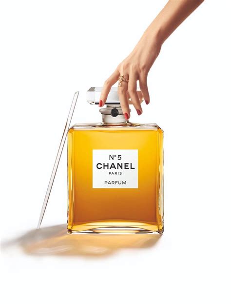 chanel's no. 5 grand extrait baccarat|chanel no 5 reviews.